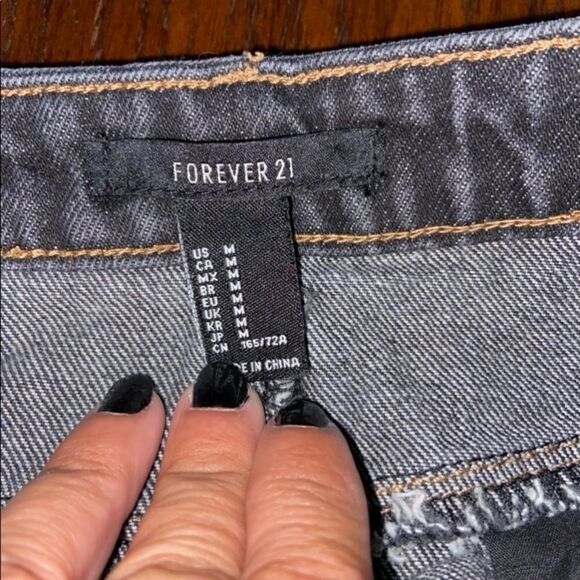 Forever 21 denim frayed skirt - Picture 2 of 4